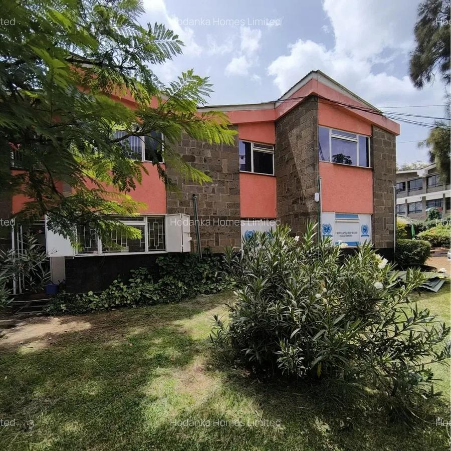 Commercial Property with Service Charge Included in Kilimani - 4