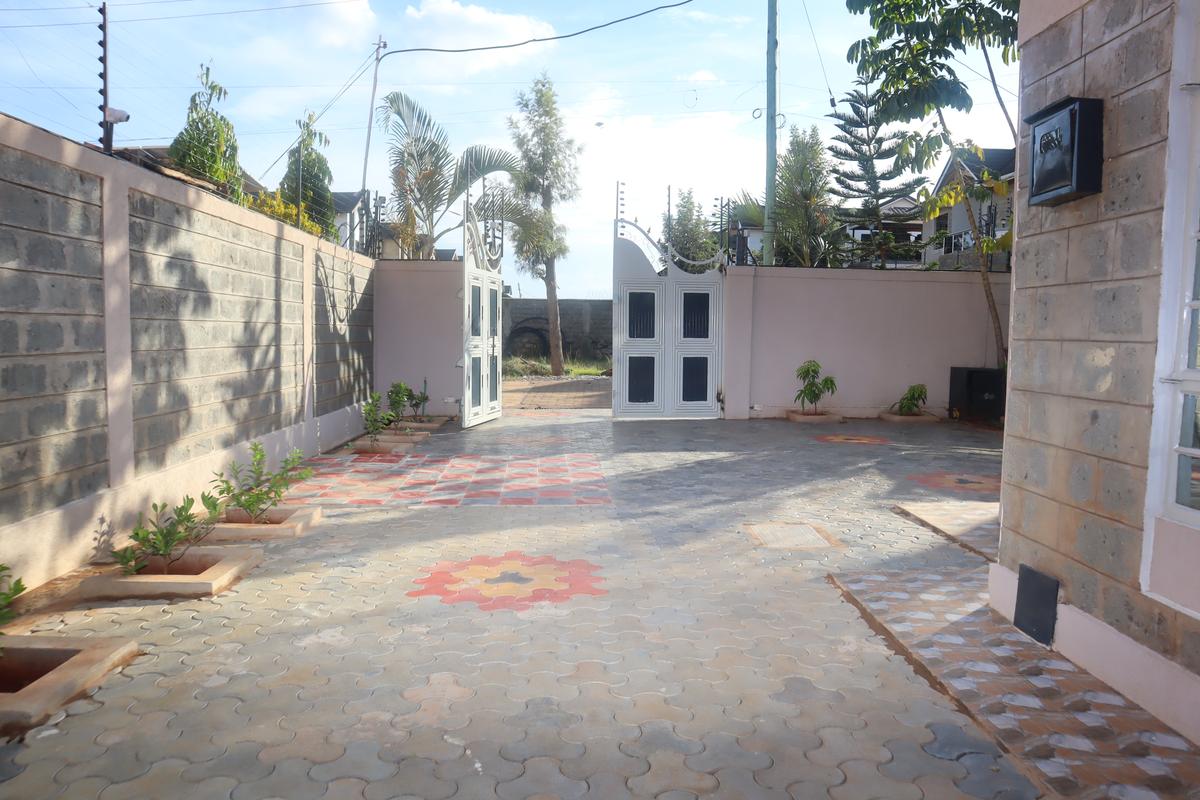 4 Bed House with En Suite at Mitikenda Area - 3