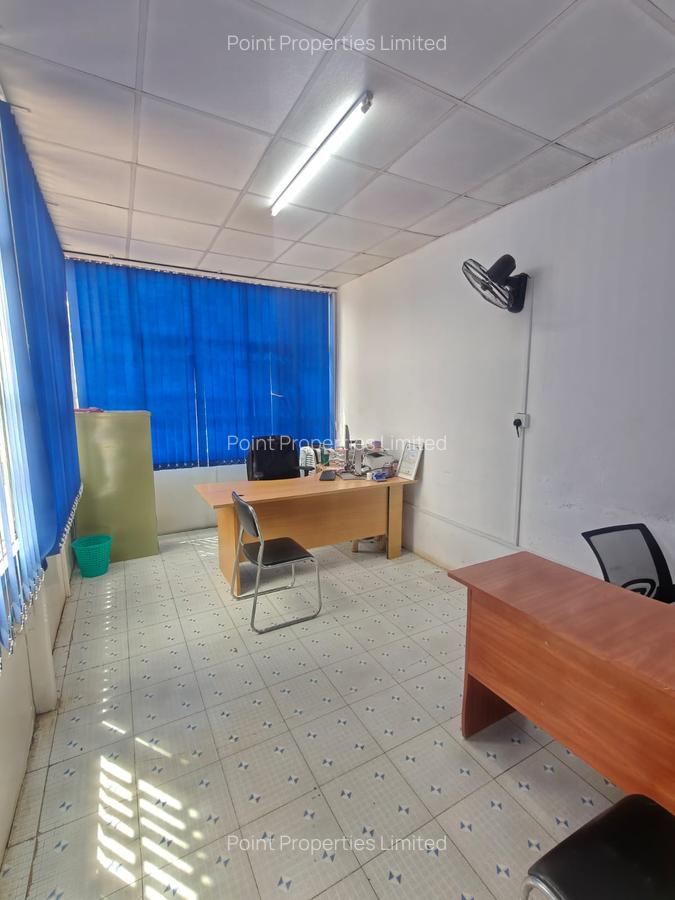 400 ft² Office with Service Charge Included in Westlands Area - 1