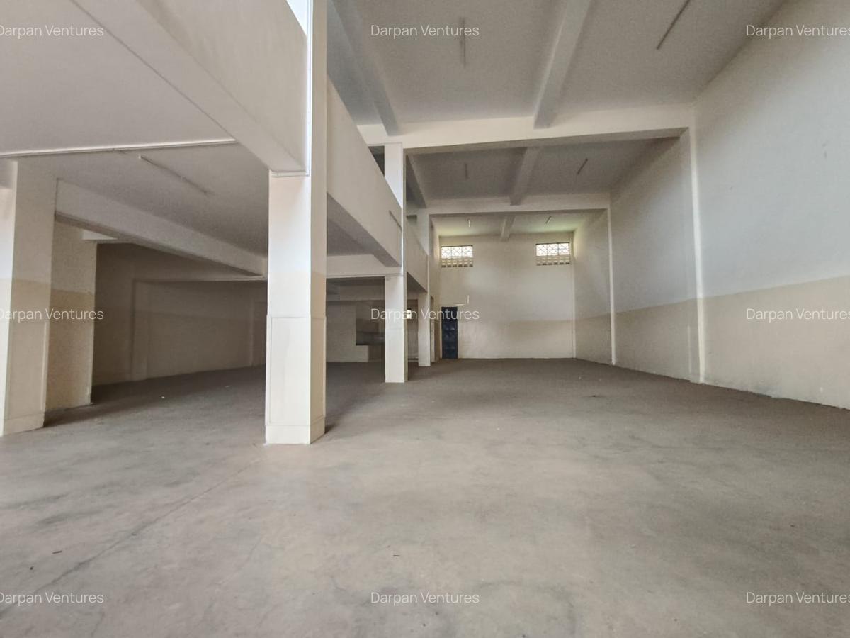 5,500 ft² Warehouse with Service Charge Included in Ruaraka - 4