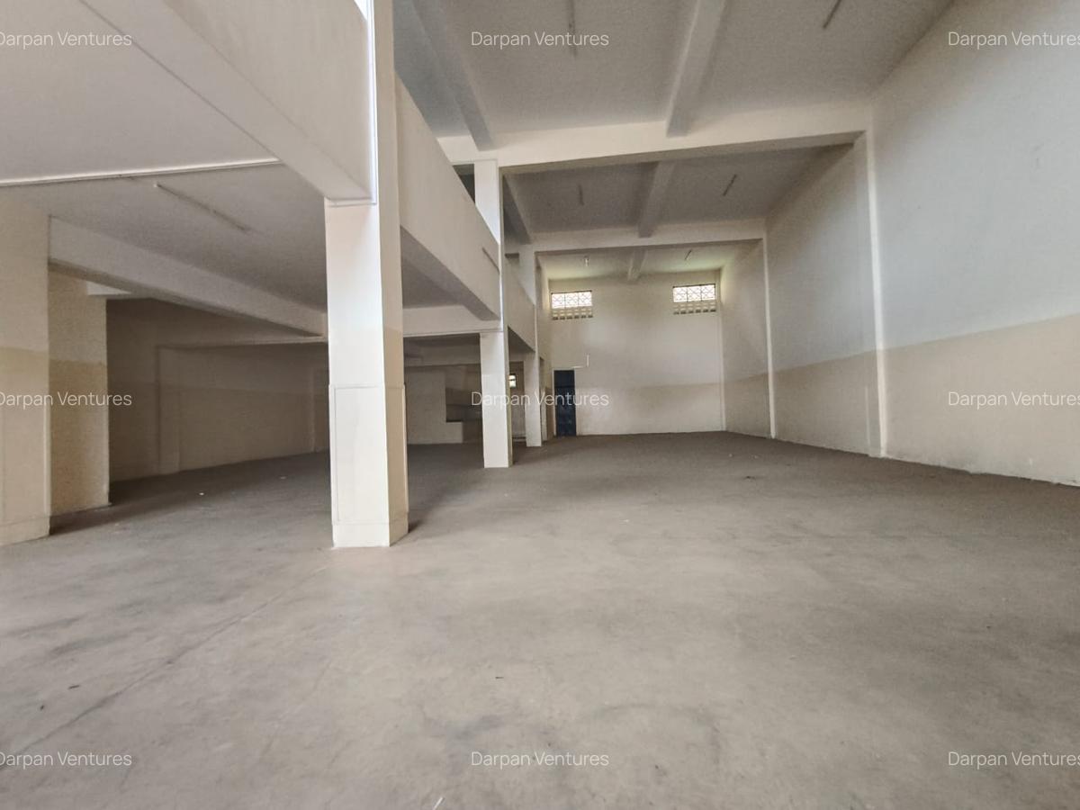 5,500 ft² Warehouse with Service Charge Included in Ruaraka - 1