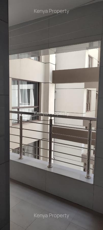 2 Bed Apartment with En Suite at Riverside Drive - 2