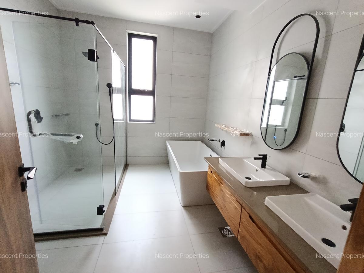 4 Bed Apartment with En Suite in Loresho - 9