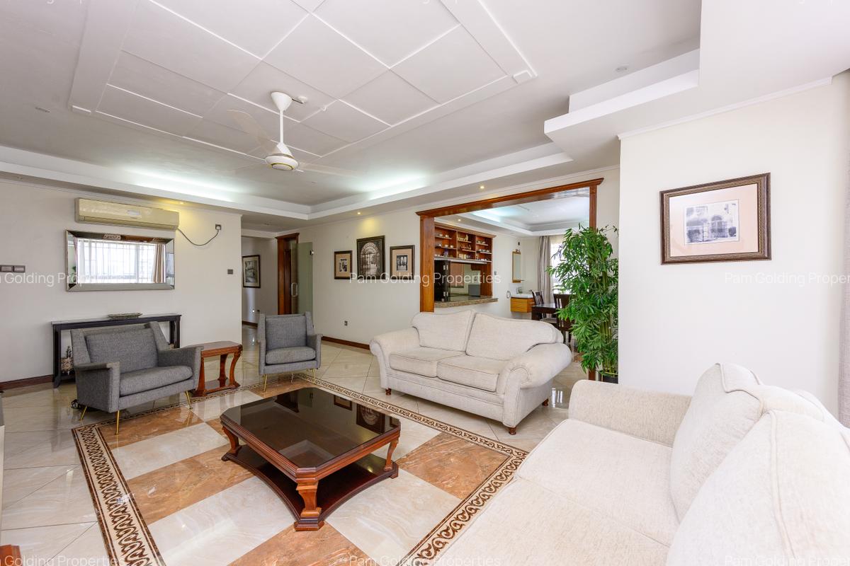 4 Bed Apartment with En Suite in Kizingo - 3