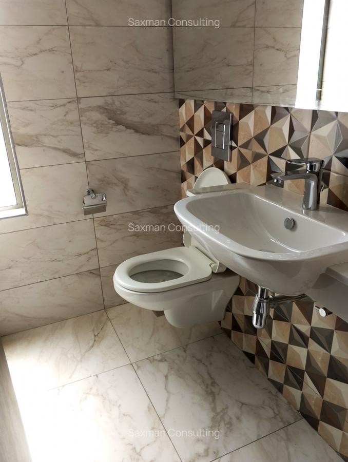 3 Bed Apartment with En Suite in Brookside - 8