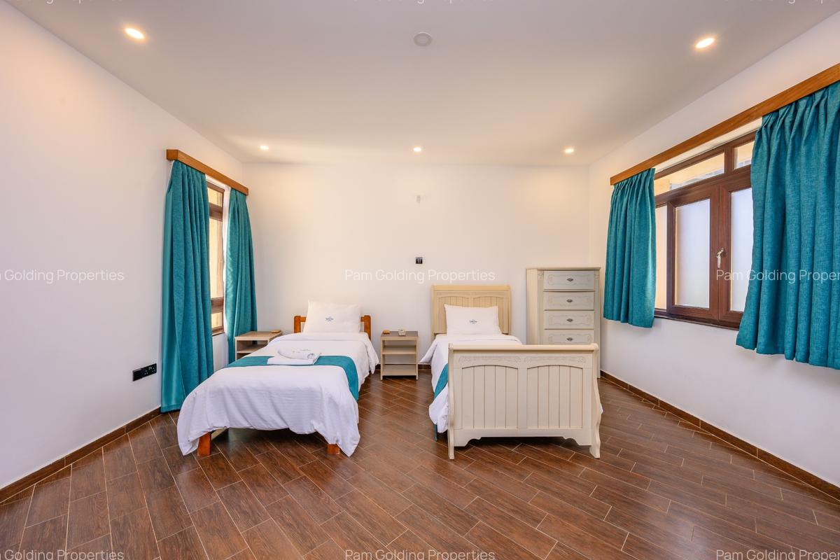 3 Bed Apartment with En Suite at Cement Road - 16