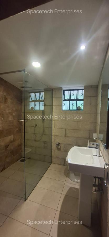 5 Bed House with En Suite in Kitisuru - 18