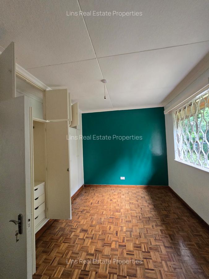 5 Bed House with En Suite in Kitisuru - 16
