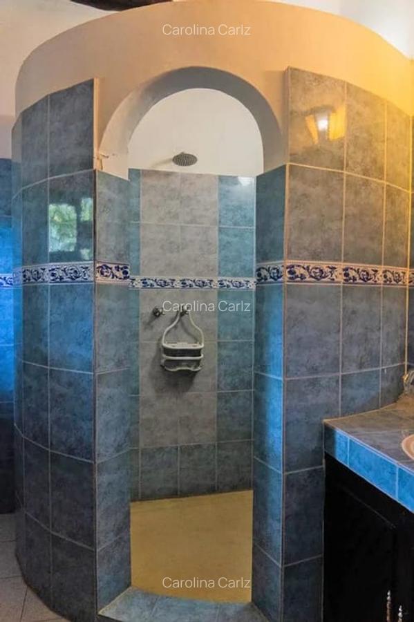 6 Bed Villa with En Suite in Watamu - 16