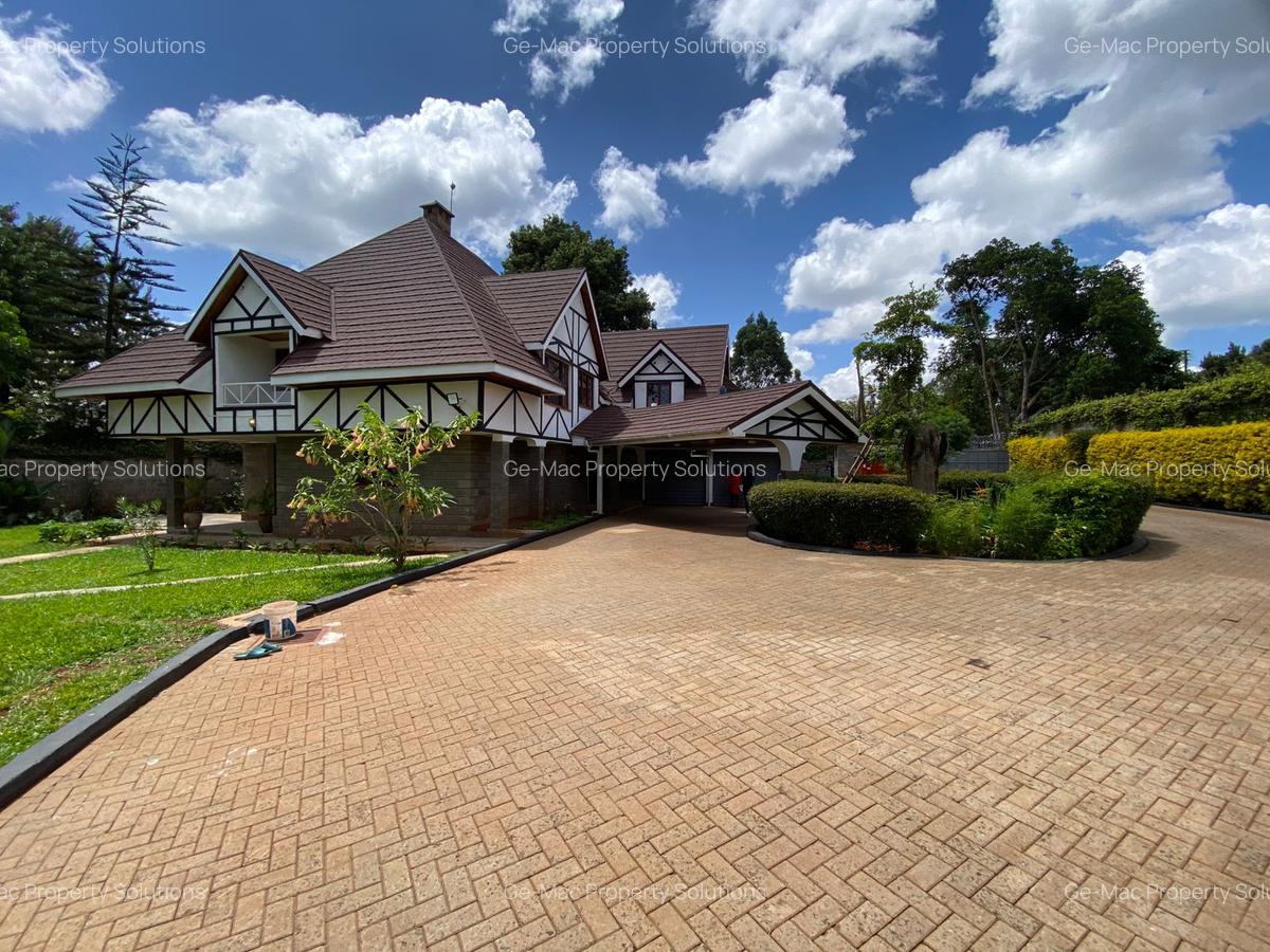 4 Bed House with En Suite in Runda - 1