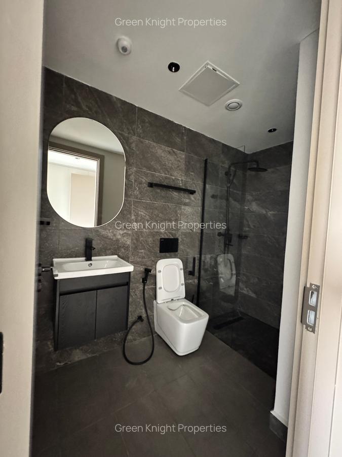 Serviced 2 Bed Apartment with En Suite in Upper Hill - 10