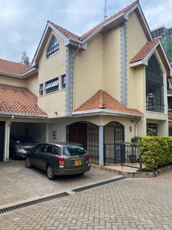 4 Bed Townhouse with En Suite in Westlands Area - 1