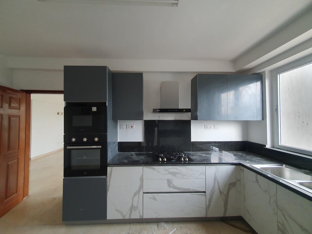 3 Bed Apartment with En Suite in General Mathenge - 8