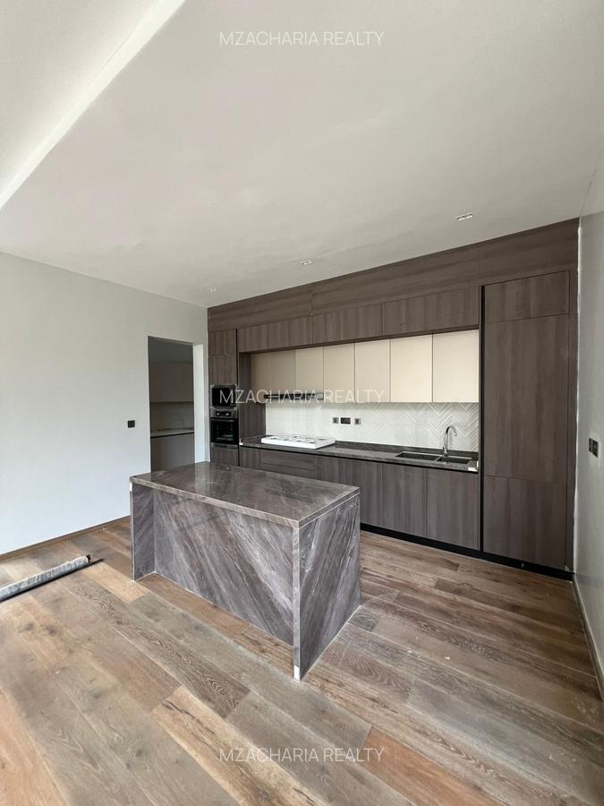 5 Bed Townhouse with En Suite in Runda - 7