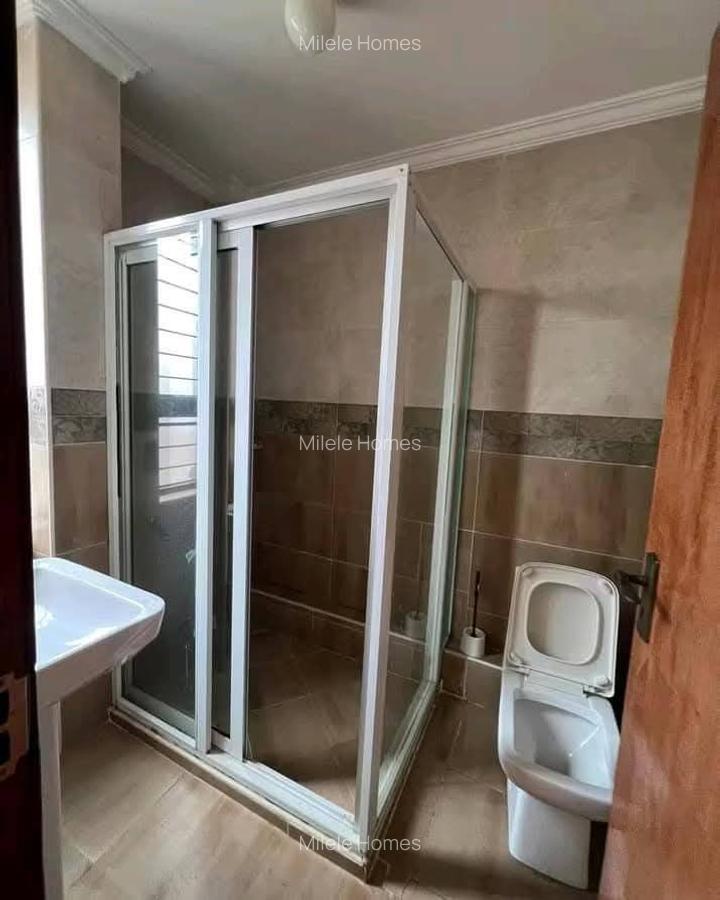 5 Bed Villa with En Suite in Lavington - 5