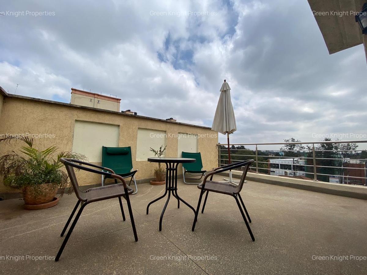 Serviced Studio Apartment with En Suite in Lavington - 3