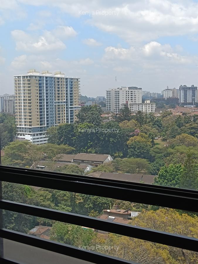 3 Bed Apartment with En Suite at Riverside Drive - 17