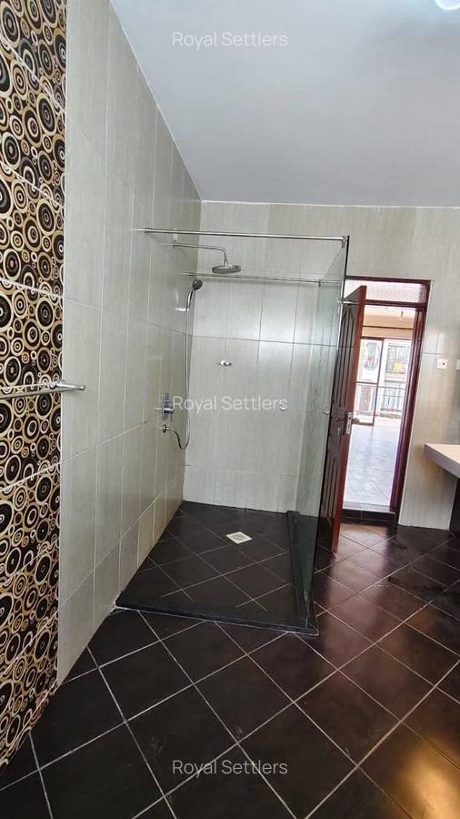 5 Bed Townhouse with En Suite at Grevillea Grove - 14