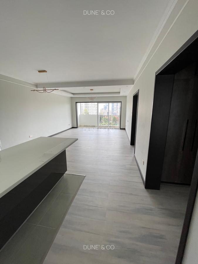 2 Bed Apartment with En Suite in Riverside - 4