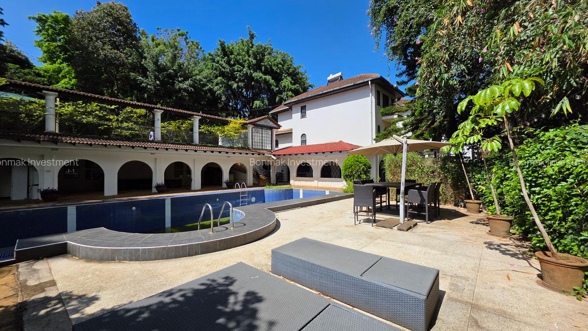 4 Bed Townhouse with En Suite at Lavington Green - 6