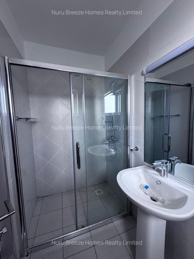 3 Bed Apartment with En Suite in Westlands Area - 20