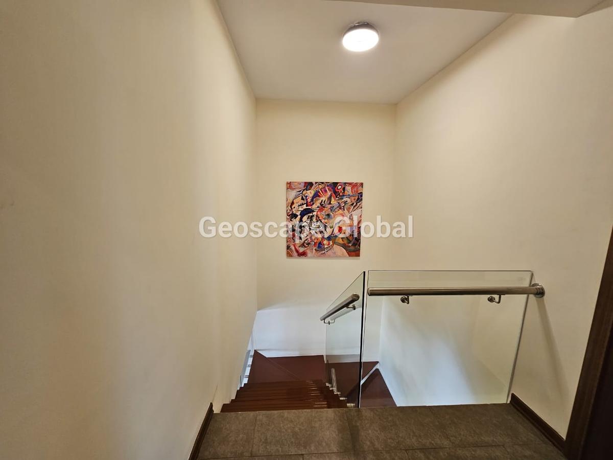 Furnished 2 Bed Apartment with En Suite in Spring Valley - 2