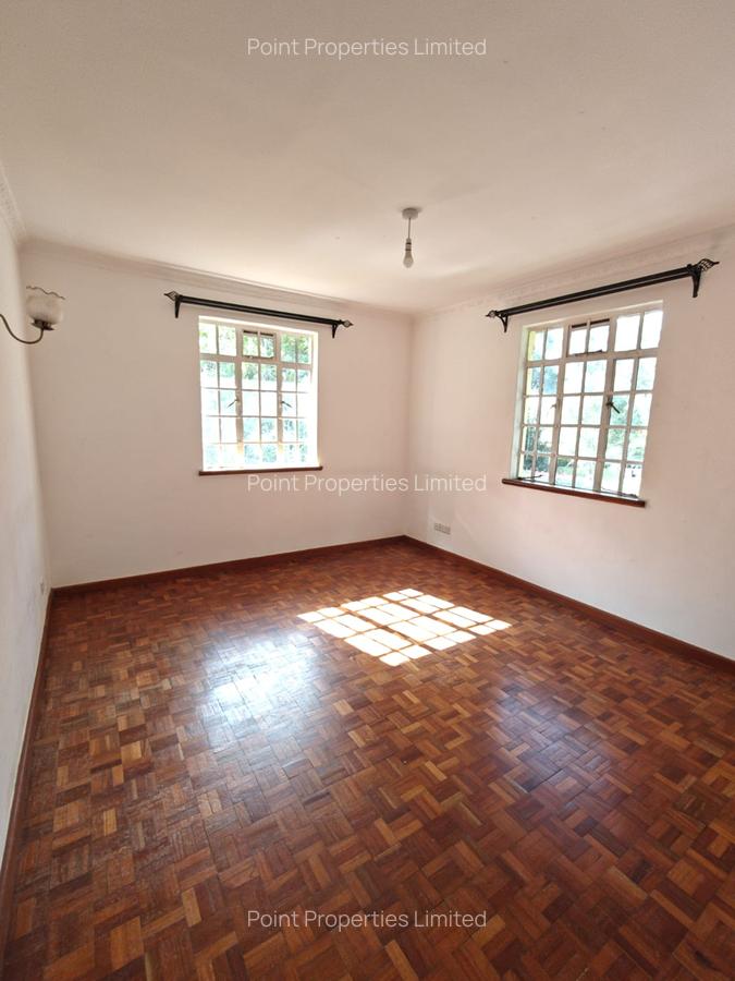 5 Bed Townhouse with En Suite in Karen - 18