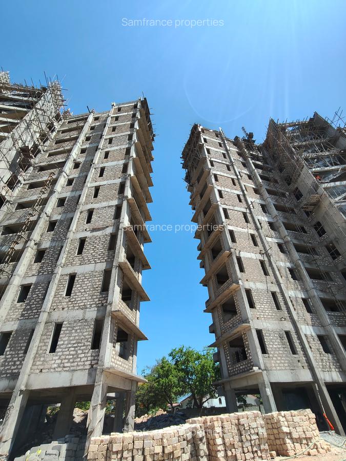 Serviced 2 Bed Apartment with En Suite at Mount Kenya - 5