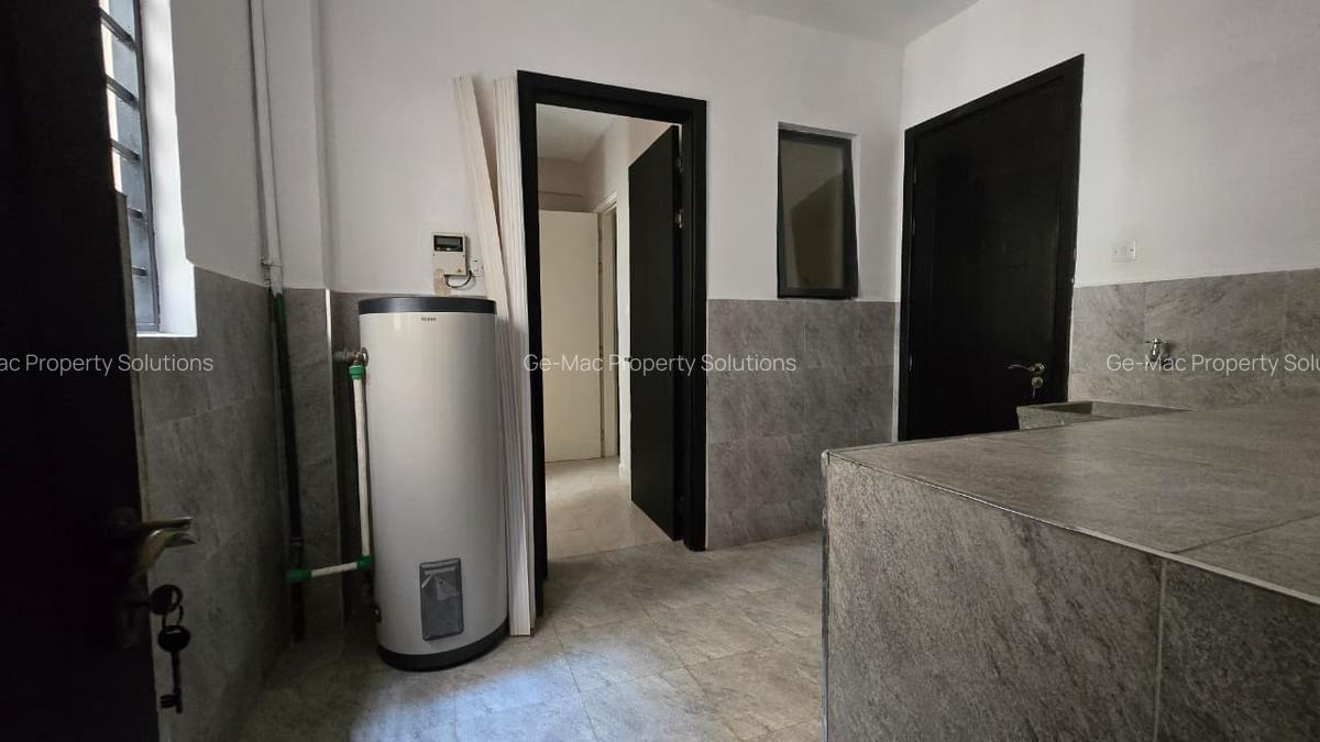 3 Bed Apartment with En Suite in Kileleshwa - 12