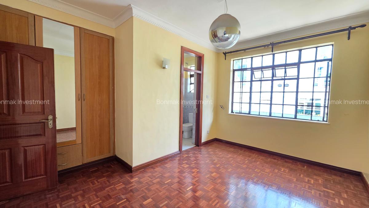 4 Bed Townhouse with En Suite at Karbaserian Avanue - 7