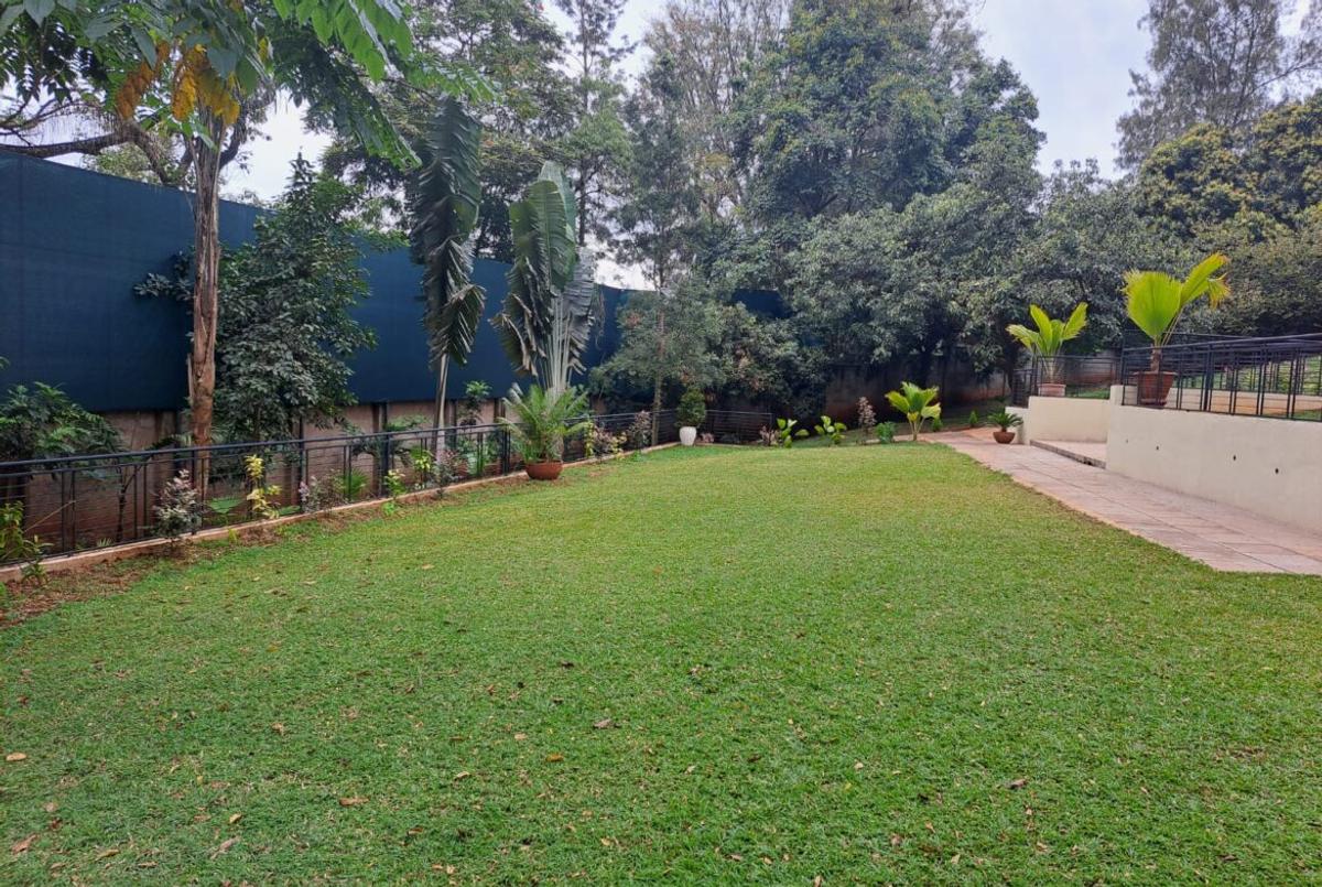 3 Bed House with En Suite at Kyuna - 4