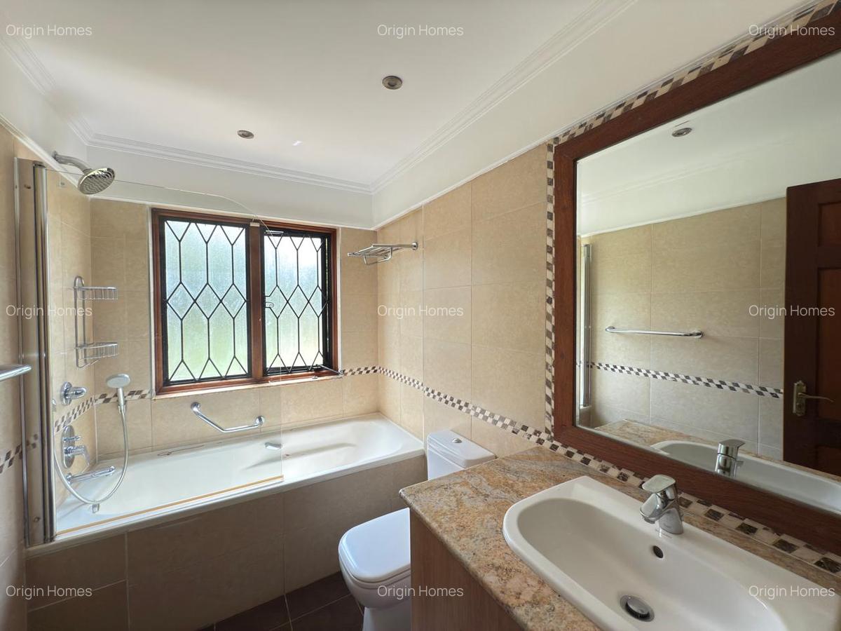 5 Bed House with En Suite at Gigiri - 8