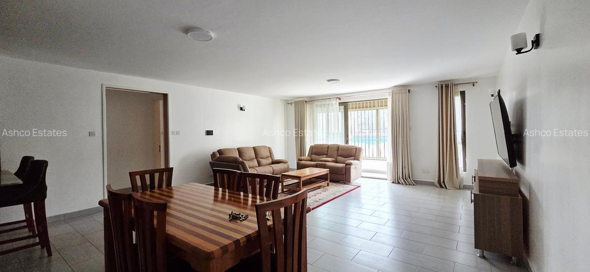 3 Bed Apartment with En Suite in Lavington - 2