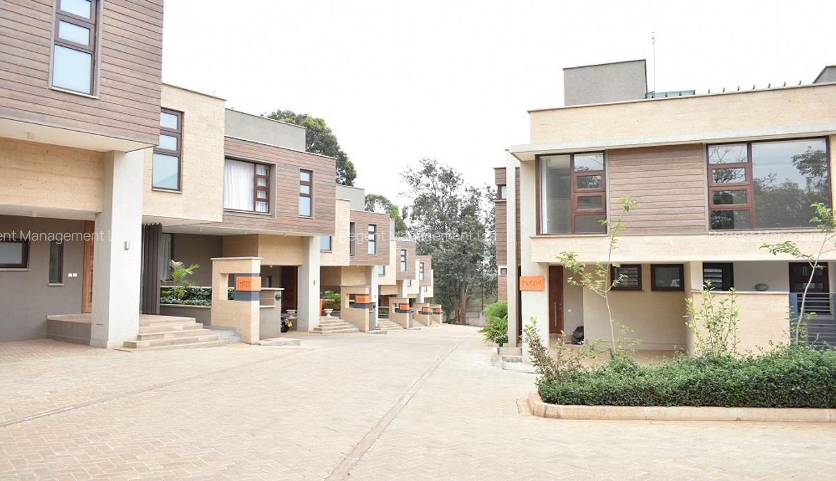 4 Bed Townhouse with En Suite at Chalbi Drive - 18