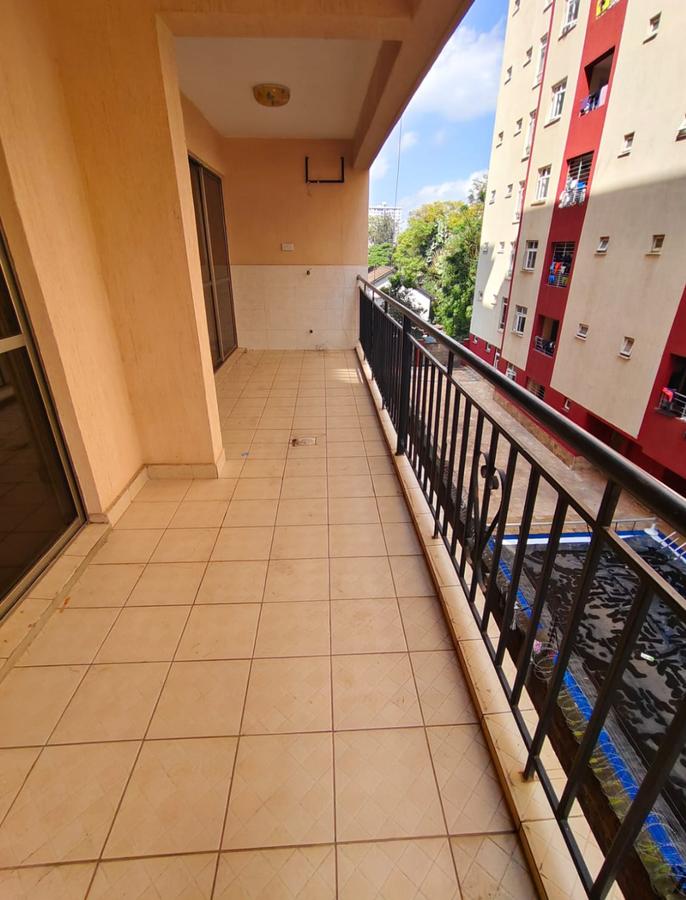 Serviced 3 Bed Apartment with Swimming Pool in Kilimani - 7