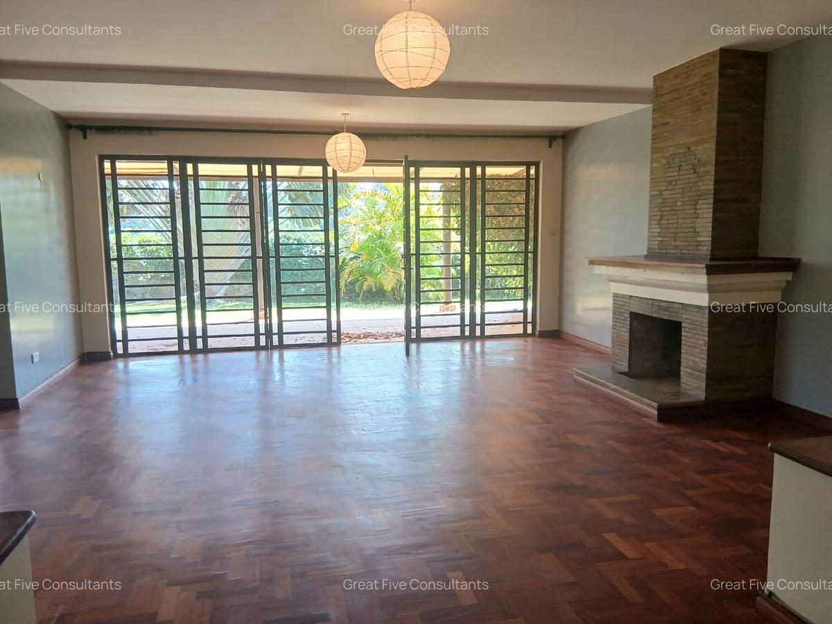 5 Bed Villa with En Suite in Westlands Area - 6