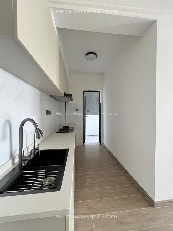 2 Bed Apartment with En Suite in Kilimani - 5