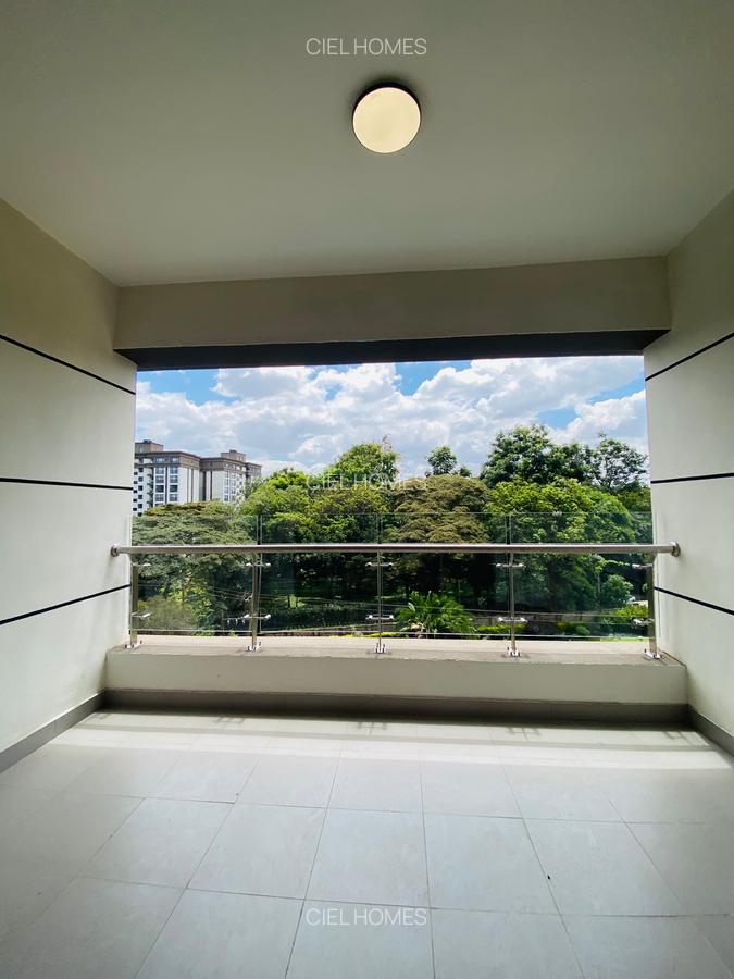 2 Bed Apartment with Swimming Pool in Riverside - 3