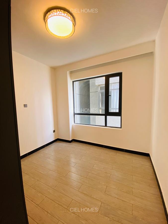 2 Bed Apartment with En Suite at Wood Avenue - 10