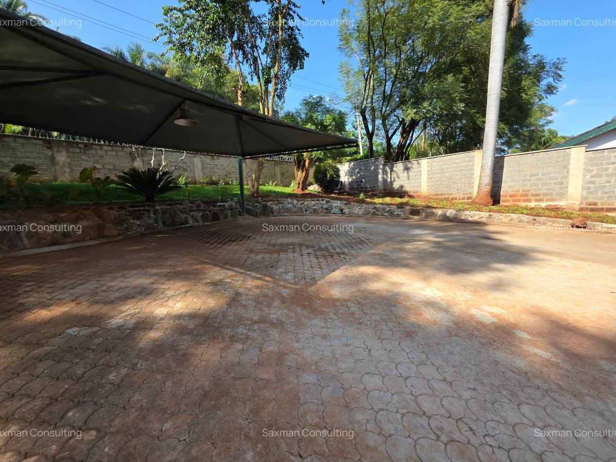 4 Bed House with En Suite in Runda - 20