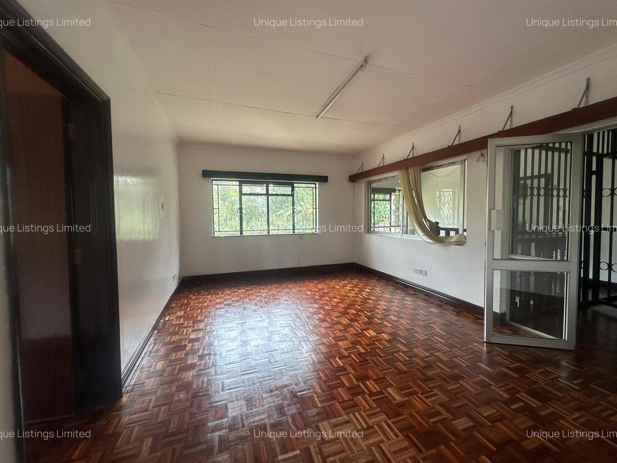 0.5 ac Office with Service Charge Included in Lavington - 8