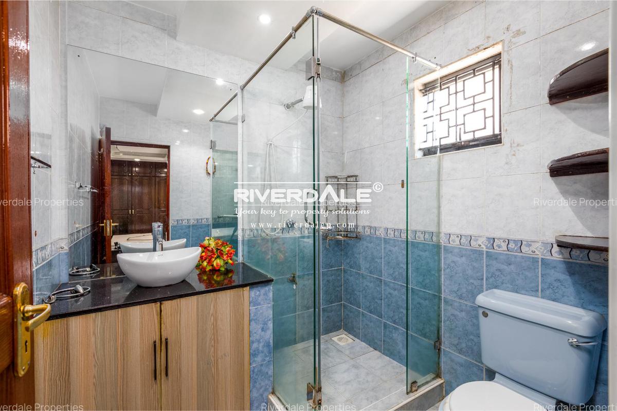 Furnished 3 Bed Apartment with En Suite in Parklands - 7