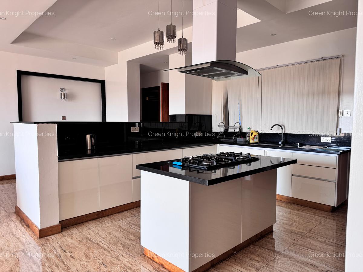 Serviced 3 Bed Apartment with En Suite in Kileleshwa - 12