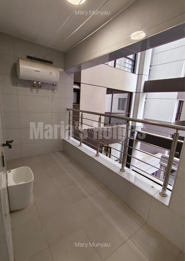 3 Bed Apartment with En Suite at Riverside Drive - 9