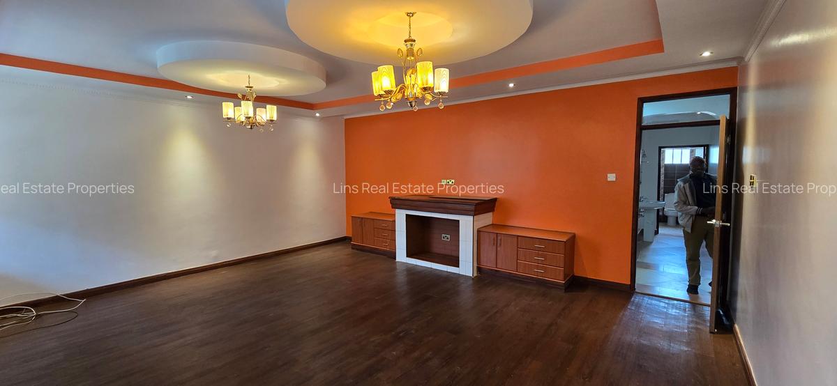 5 Bed House with En Suite in Runda - 17