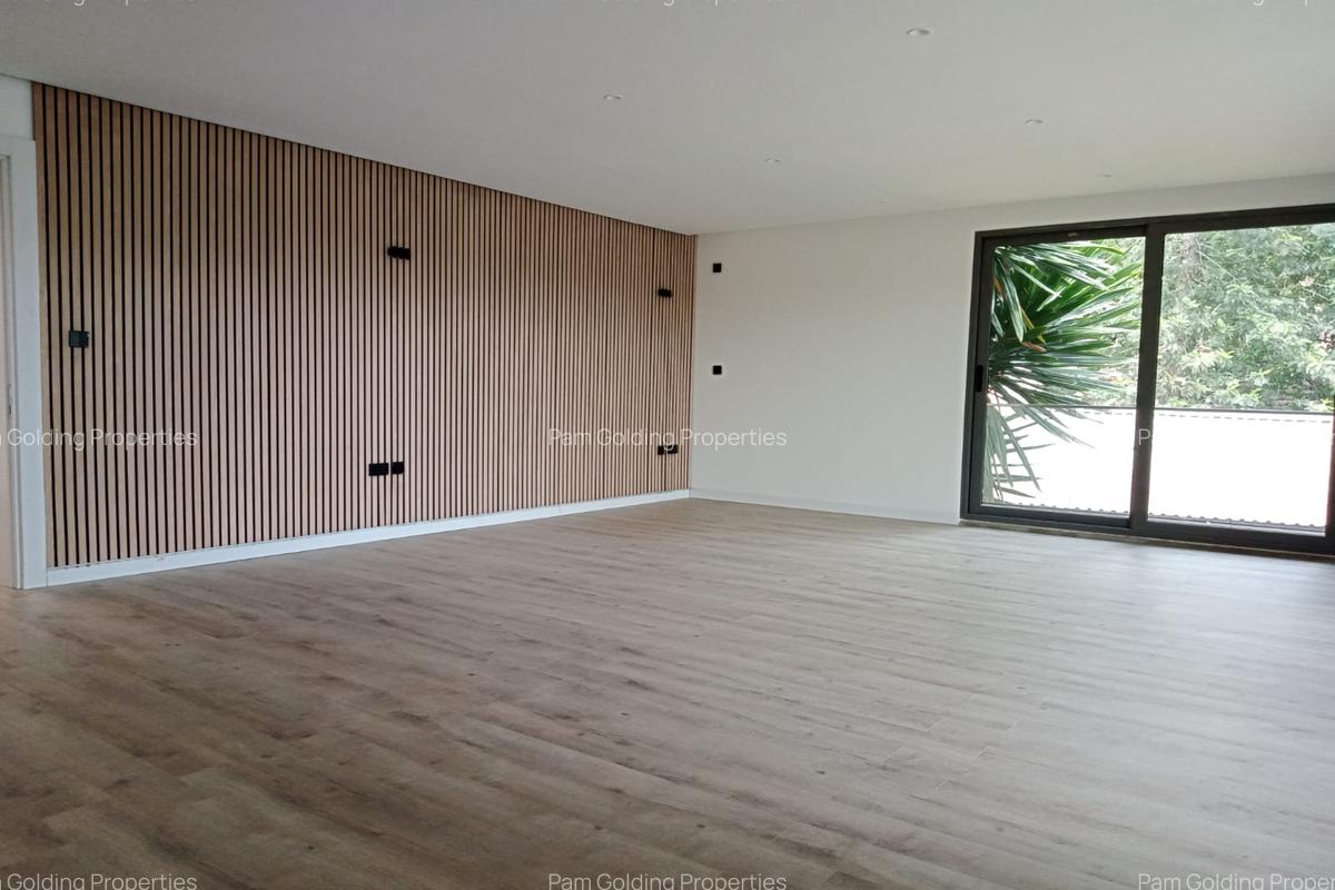 5 Bed Townhouse in Lavington - 8