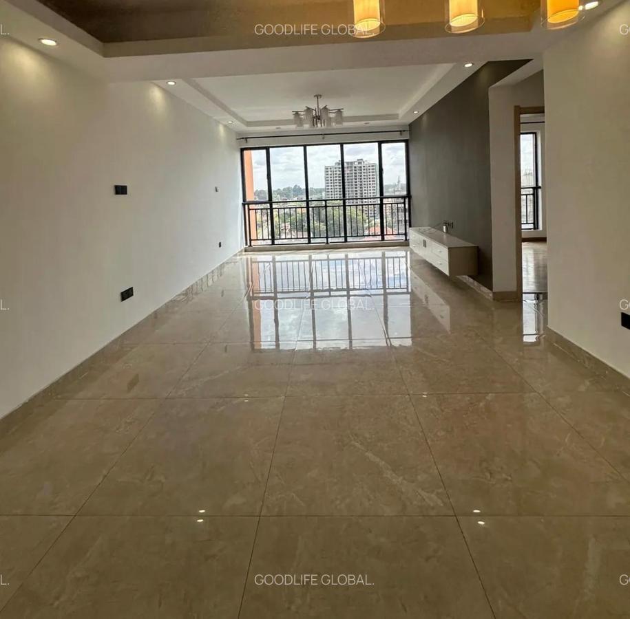 2 Bed Apartment with En Suite in Lavington - 2