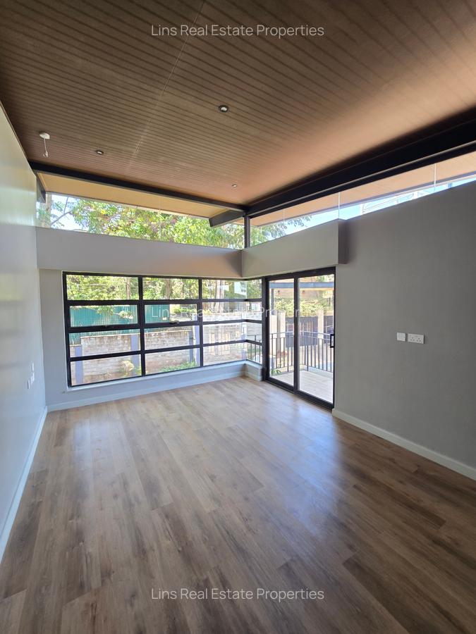 4 Bed Townhouse with En Suite in Runda - 12