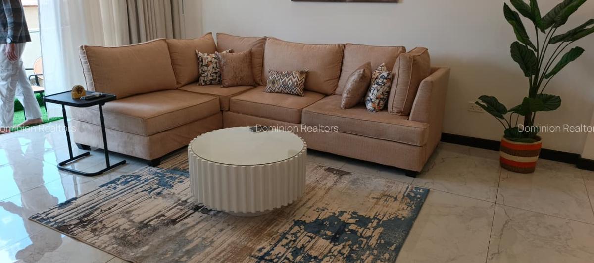 Serviced 2 Bed Apartment with En Suite at Brookside - 2
