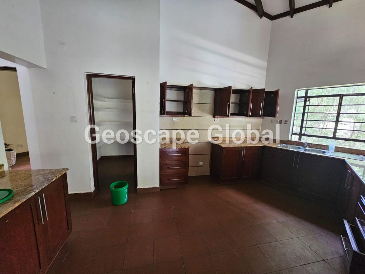 5 Bed House with En Suite in Kitisuru - 16